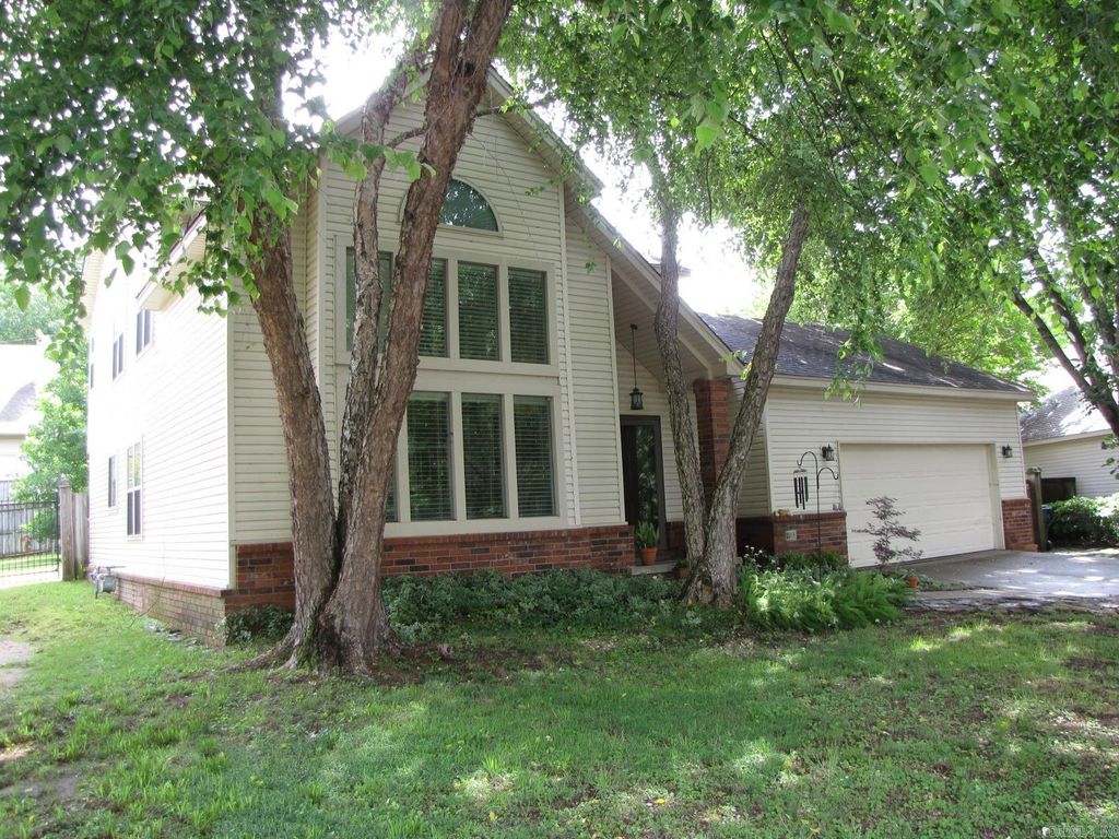 2015 Brookford Drive, Little Rock, AR 72211