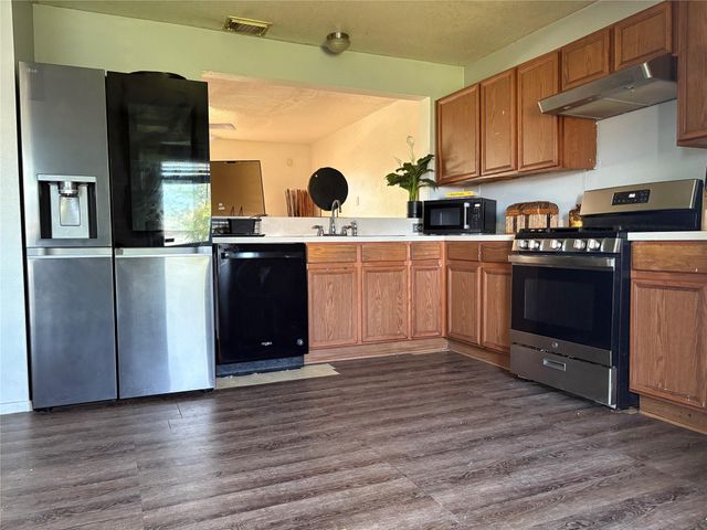 3119 Becker Glen Street, Fresno, TX 77545