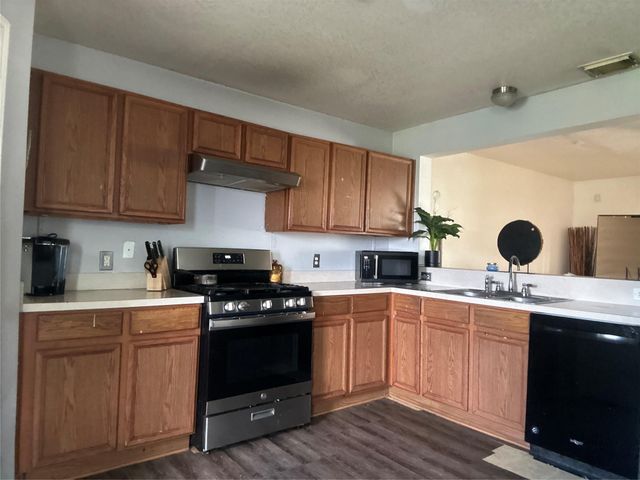 3119 Becker Glen Street, Fresno, TX 77545