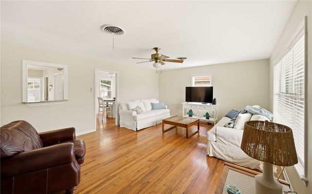 414 Homecrest St, Corpus Christi, TX 78412