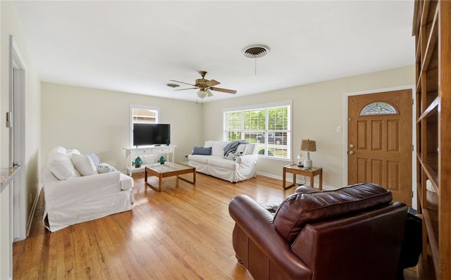 414 Homecrest St, Corpus Christi, TX 78412