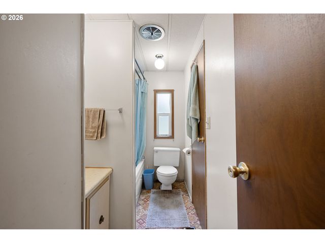 4826 RHODODENDRON Loop, Florence, OR 97439