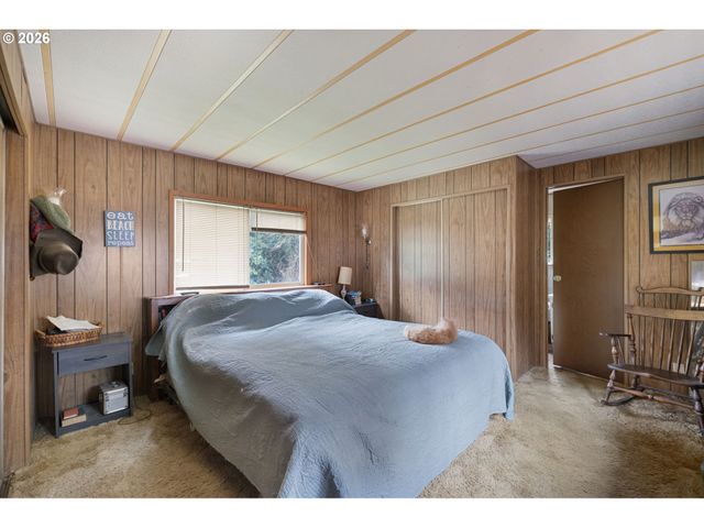 4826 RHODODENDRON Loop, Florence, OR 97439