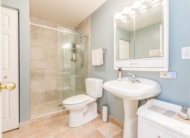 220 W Scott Street A, Chicago, IL 60610