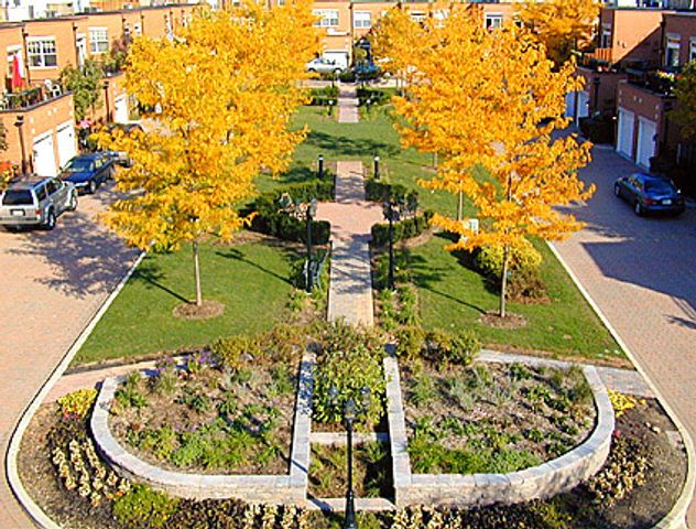 220 W Scott Street A, Chicago, IL 60610