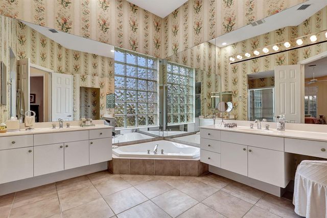 8671 Falcon Green Drive, West Palm Beach, FL 33412