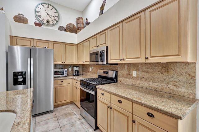 8671 Falcon Green Drive, West Palm Beach, FL 33412