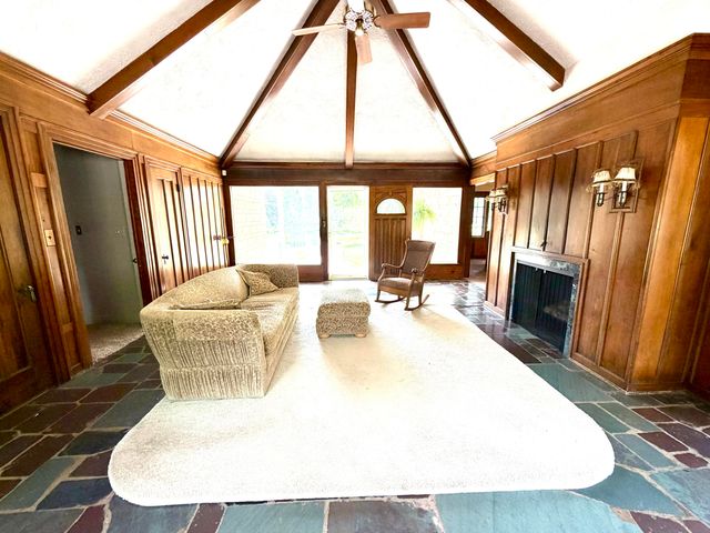 19 S Moorland Drive, Battle Creek City, MI 49015