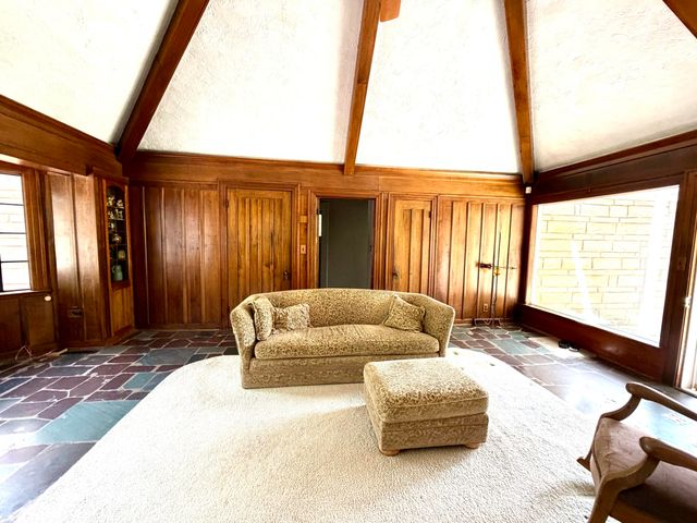 19 S Moorland Drive, Battle Creek City, MI 49015