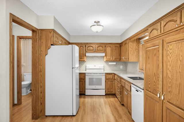 1299 Yukon Court N, Golden Valley, MN 55427