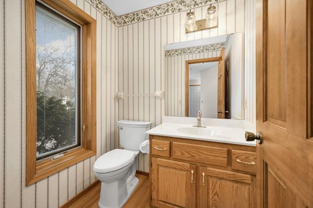 1299 Yukon Court N, Golden Valley, MN 55427