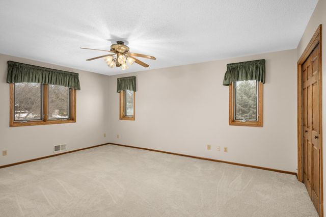 1299 Yukon Court N, Golden Valley, MN 55427