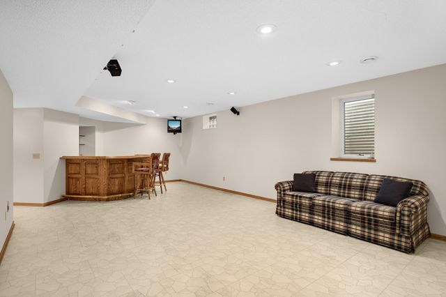 1299 Yukon Court N, Golden Valley, MN 55427