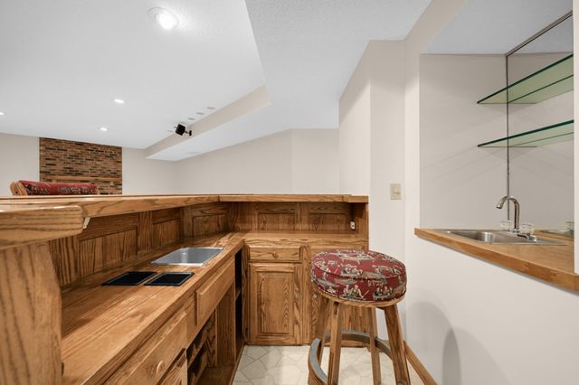 1299 Yukon Court N, Golden Valley, MN 55427