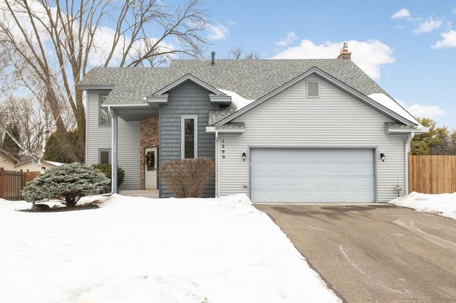 1299 Yukon Court N, Golden Valley, MN 55427