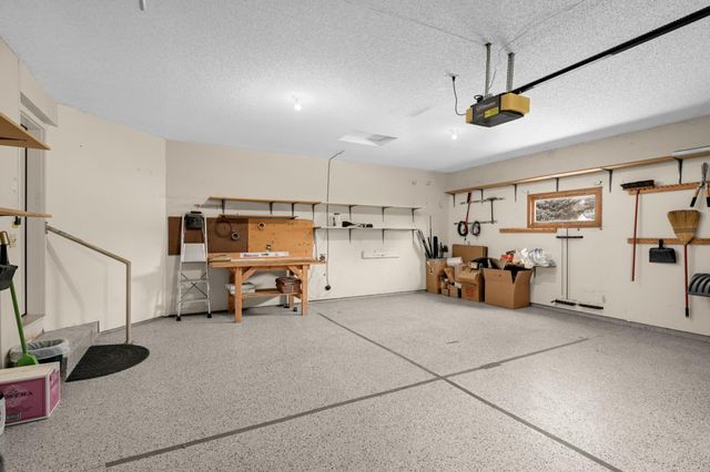 1299 Yukon Court N, Golden Valley, MN 55427