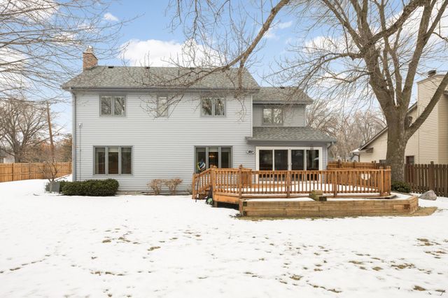 1299 Yukon Court N, Golden Valley, MN 55427