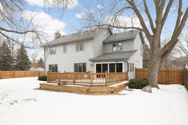 1299 Yukon Court N, Golden Valley, MN 55427