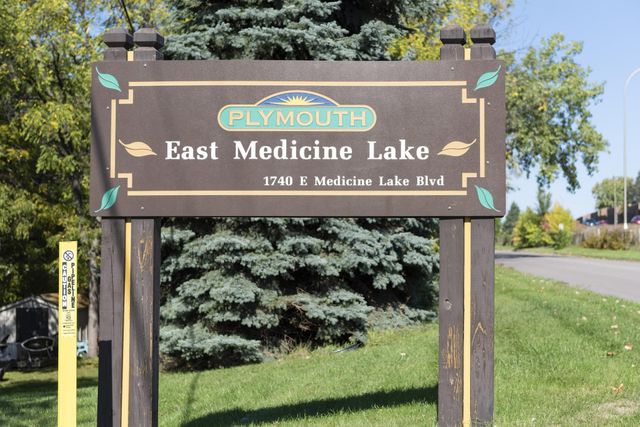 1299 Yukon Court N, Golden Valley, MN 55427