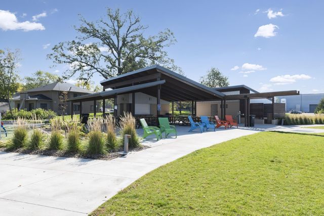 1299 Yukon Court N, Golden Valley, MN 55427