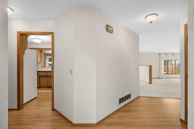 1299 Yukon Court N, Golden Valley, MN 55427