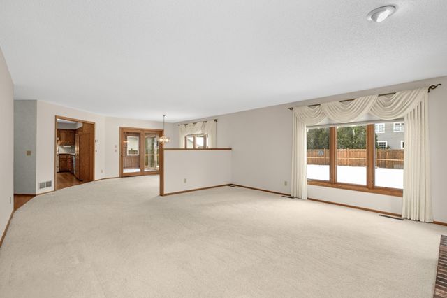 1299 Yukon Court N, Golden Valley, MN 55427