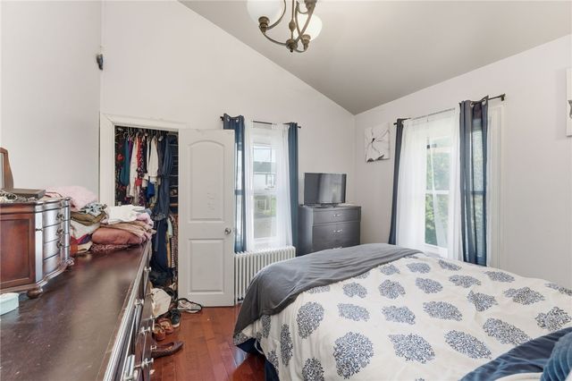 39 Hilton Street, Tiverton, RI 02878