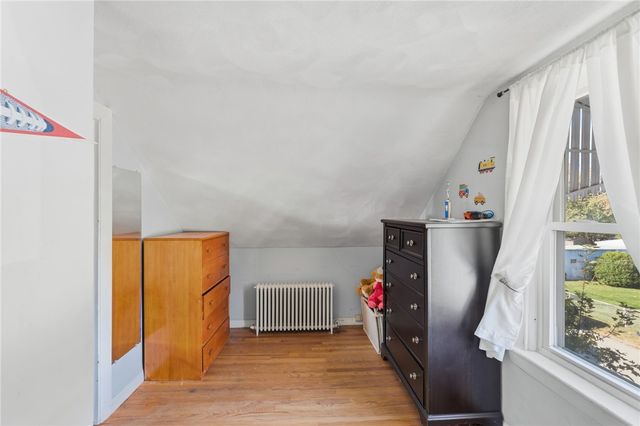 39 Hilton Street, Tiverton, RI 02878