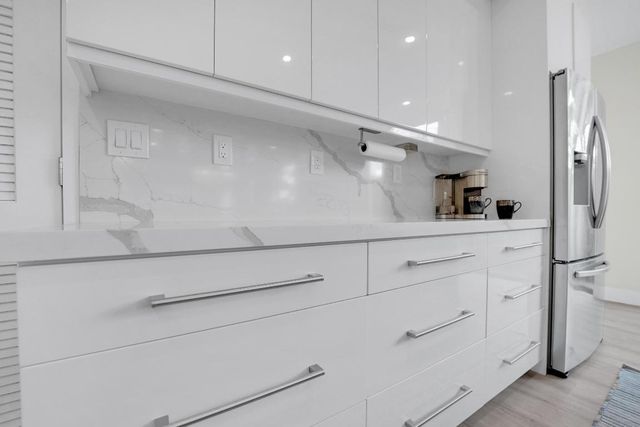 1238 NE 17th Avenue 2, Fort Lauderdale, FL 33304