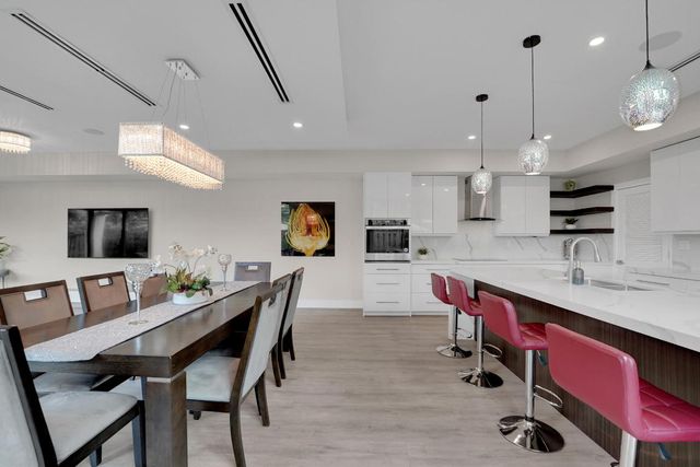 1238 NE 17th Avenue 2, Fort Lauderdale, FL 33304