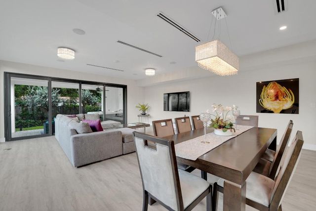 1238 NE 17th Avenue 2, Fort Lauderdale, FL 33304