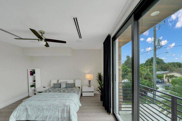 1238 NE 17th Avenue 2, Fort Lauderdale, FL 33304