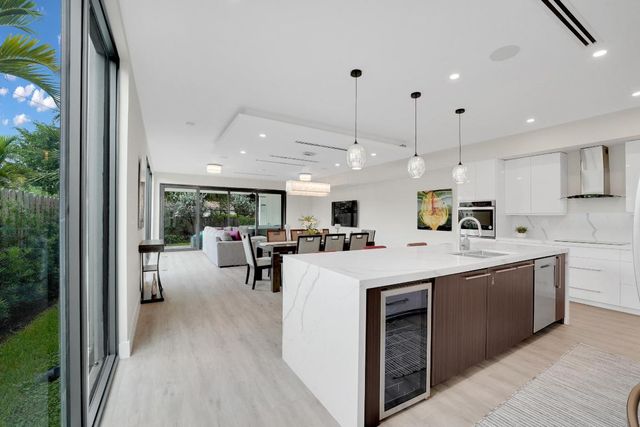 1238 NE 17th Avenue 2, Fort Lauderdale, FL 33304