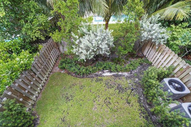 1238 NE 17th Avenue 2, Fort Lauderdale, FL 33304