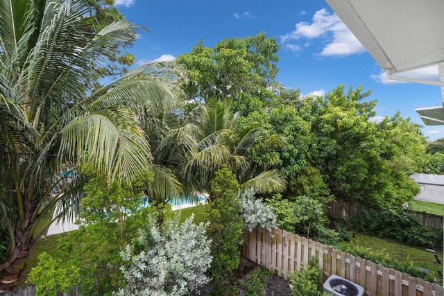 1238 NE 17th Avenue 2, Fort Lauderdale, FL 33304