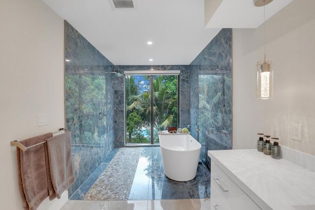 1238 NE 17th Avenue 2, Fort Lauderdale, FL 33304