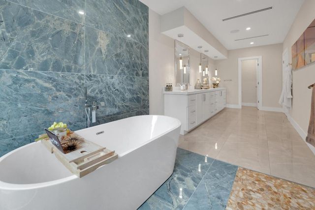 1238 NE 17th Avenue 2, Fort Lauderdale, FL 33304