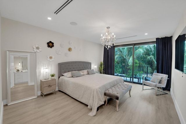 1238 NE 17th Avenue 2, Fort Lauderdale, FL 33304