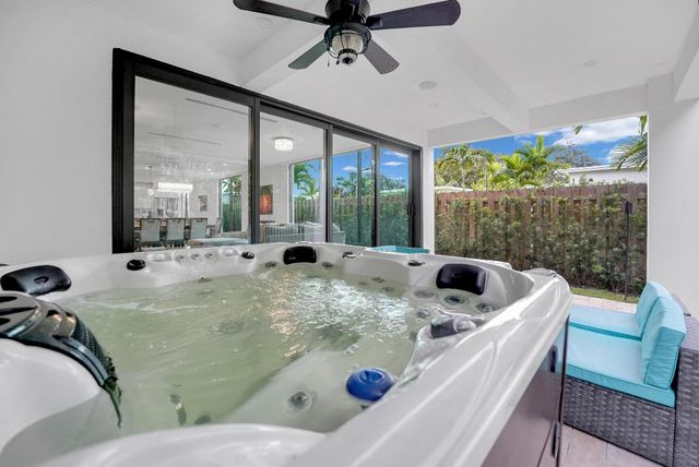 1238 NE 17th Avenue 2, Fort Lauderdale, FL 33304