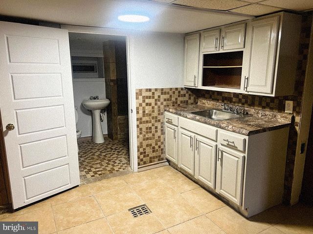 561 E CHELTENHAM AVE, Philadelphia, PA 19120