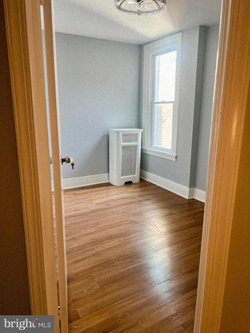 561 E CHELTENHAM AVE, Philadelphia, PA 19120