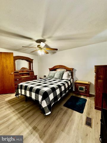 7854 TICK NECK RD, Pasadena, MD 21122