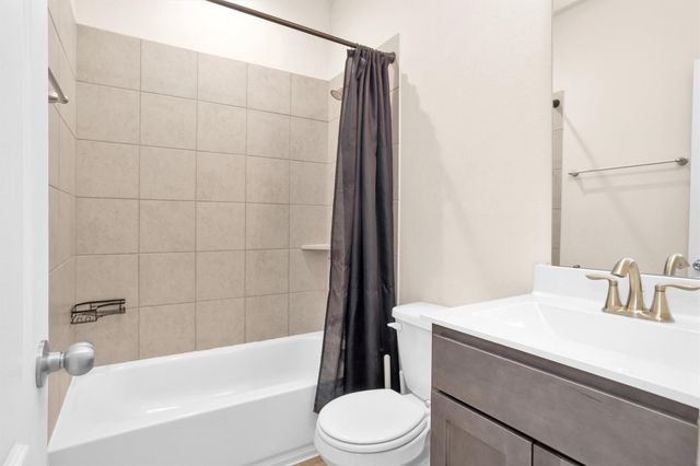 223 Shoreview Drive, Conroe, TX 77303