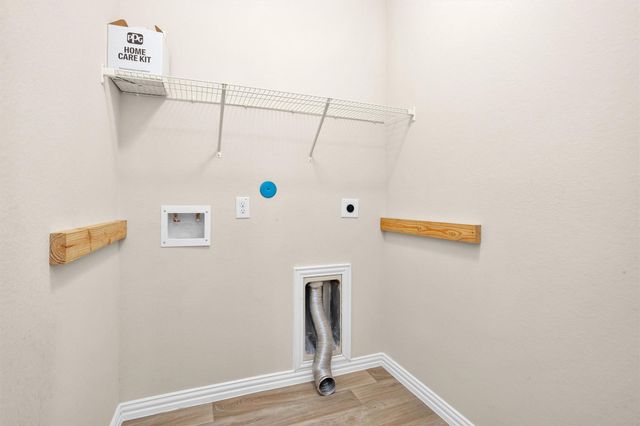 223 Shoreview Drive, Conroe, TX 77303