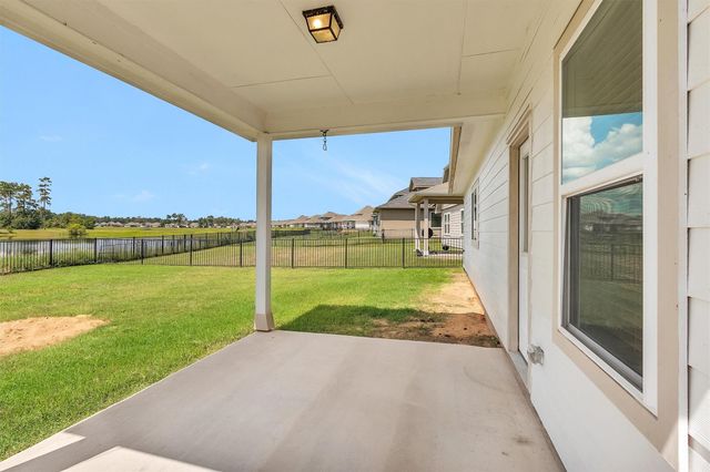 223 Shoreview Drive, Conroe, TX 77303