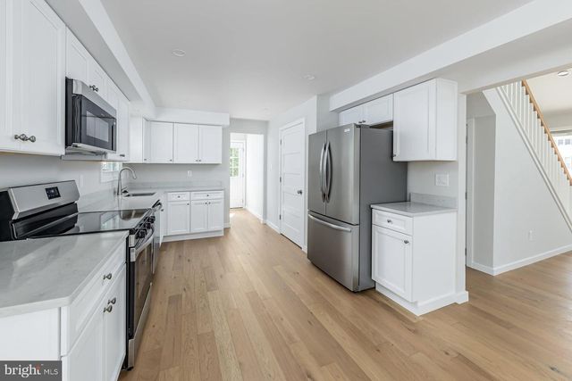 228 LEONA CT, Woodbury, NJ 08096