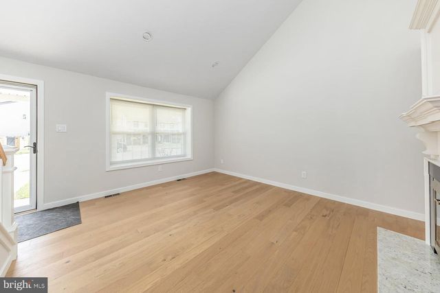 228 LEONA CT, Woodbury, NJ 08096