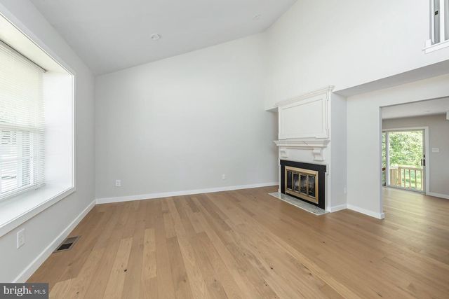 228 LEONA CT, Woodbury, NJ 08096