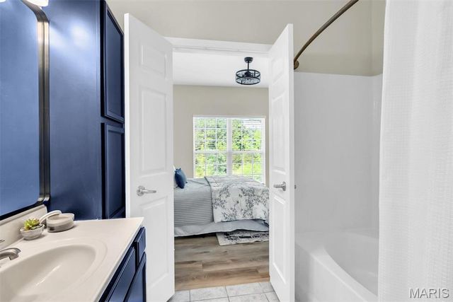 33 Kassebaum Lane 300, St Louis, MO 63129