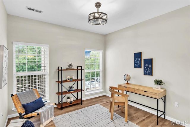 33 Kassebaum Lane 300, St Louis, MO 63129